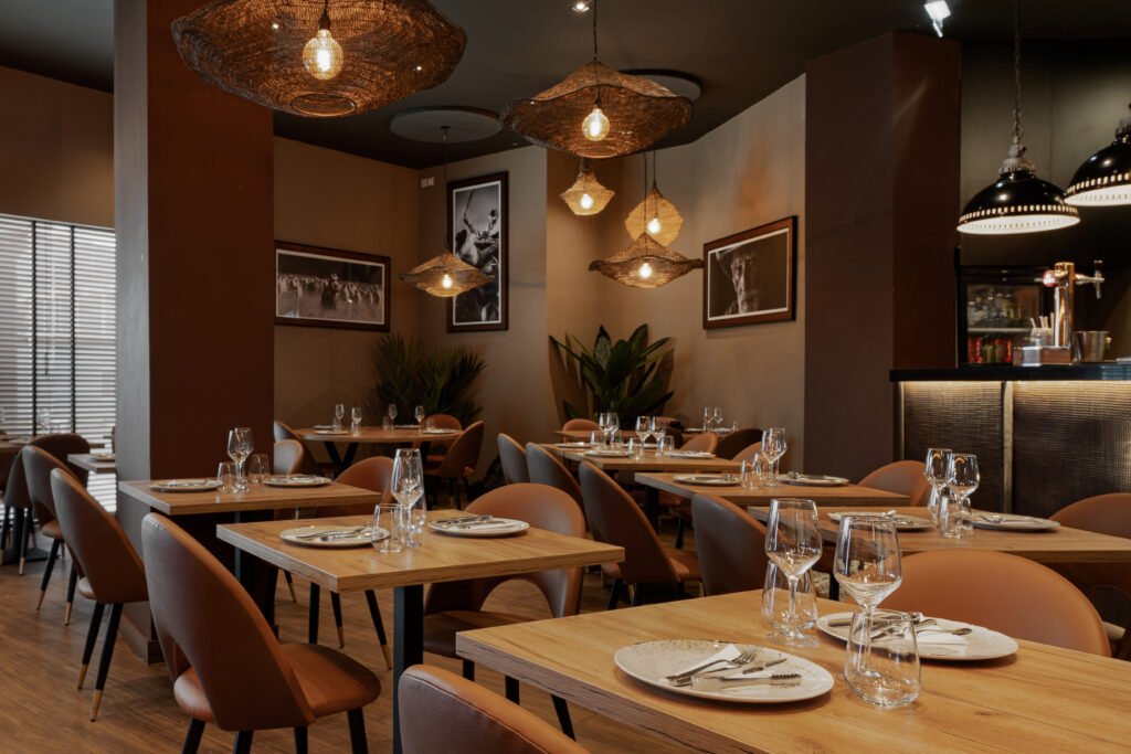 Projeto de Interiores: Restaurante Sabores Churrasco Alegro Shopping Assinatura: The Creative & Co